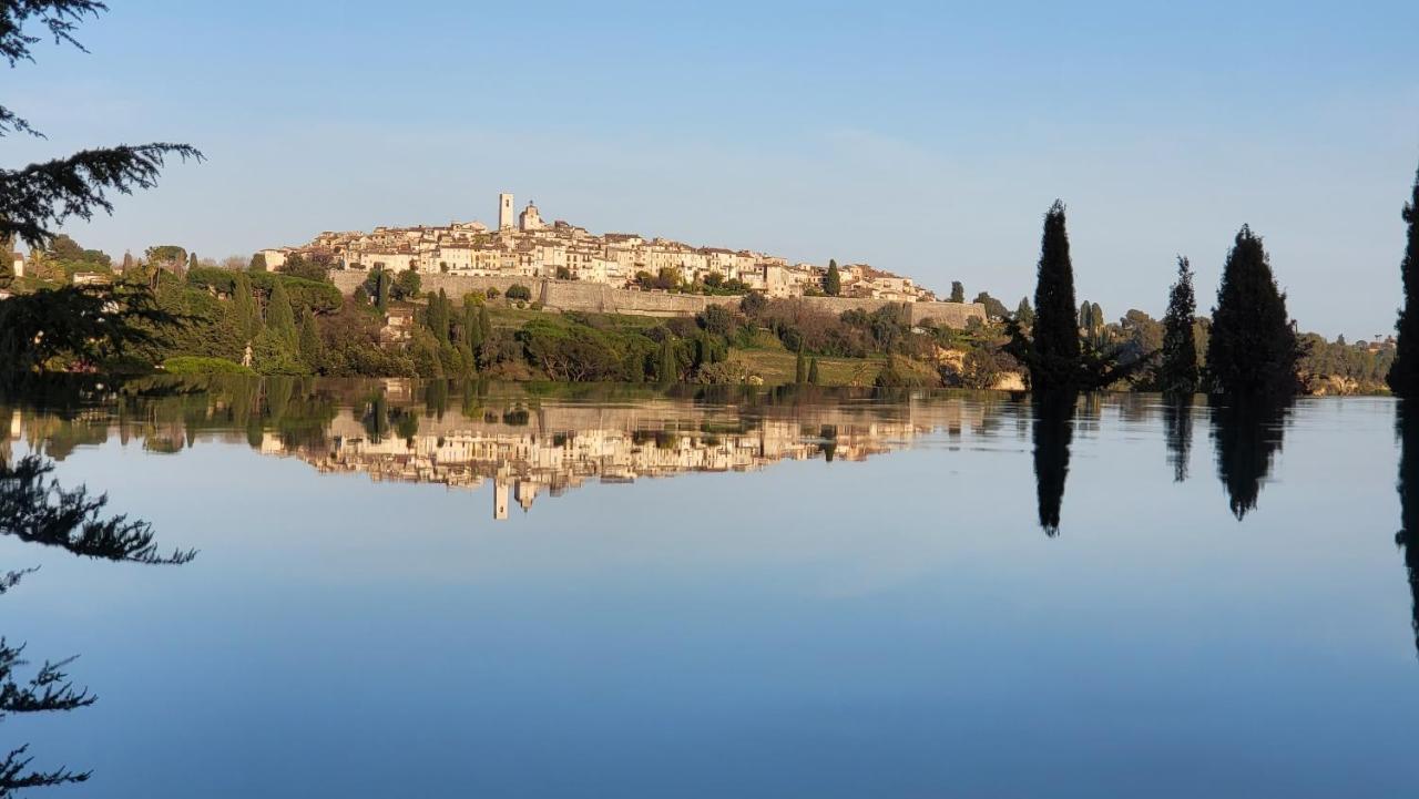 Ideal Bnb Saint-Paul-de-Vence Bagian luar foto